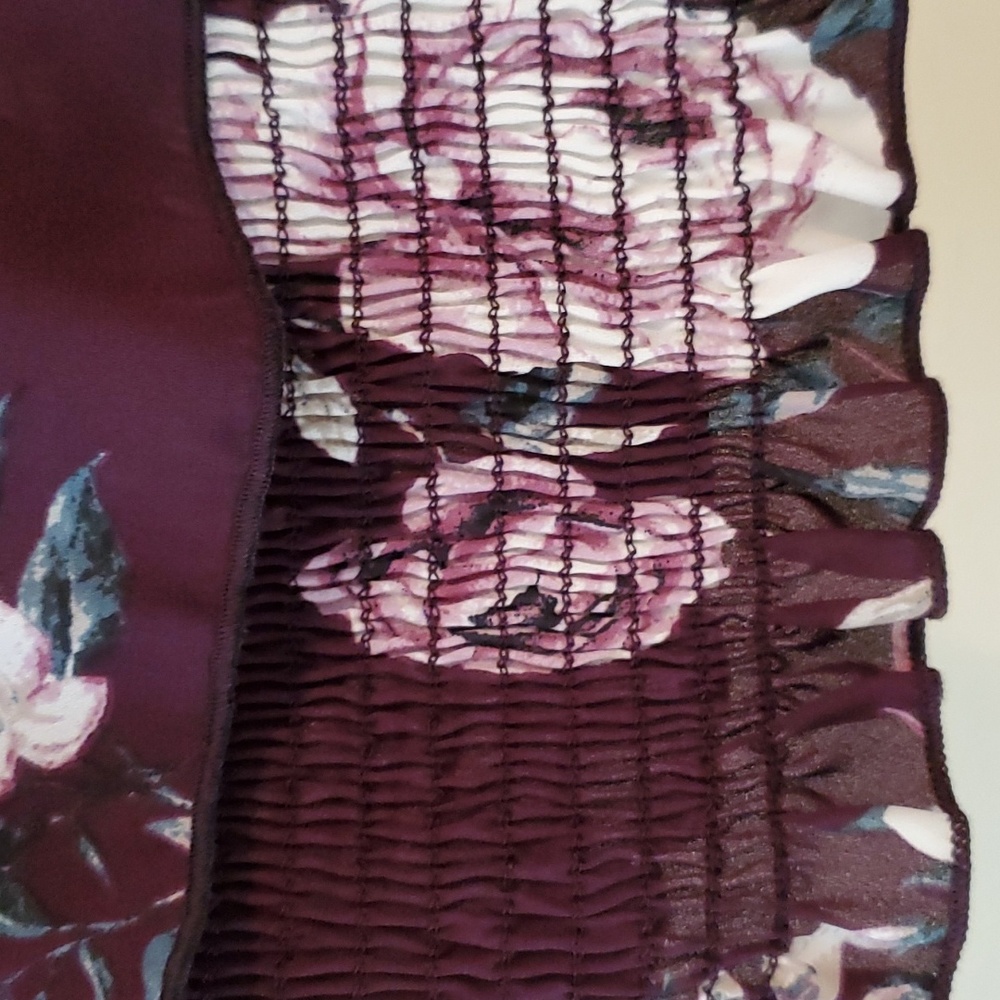 Charlotte Russe Floral Crop Top - Size Medium - Picture 4 of 6